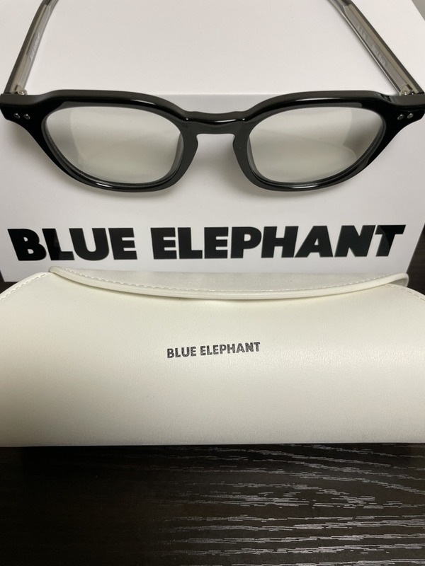 【BLUE ELEPHANT】GRAND_5colors ☆韓国人気メガネ☆ RIIZE ウンソク 着用] GRAND - 5色 + FREE OMAKE 韓国 (BLUE