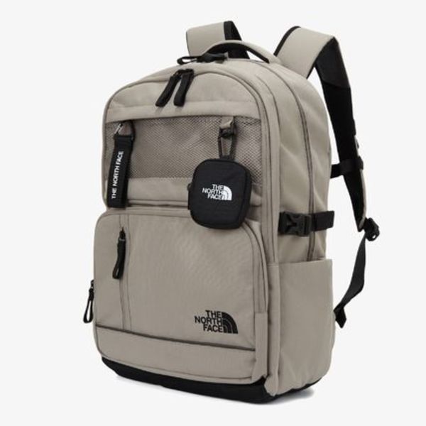 A4サイズも入るので安心☆