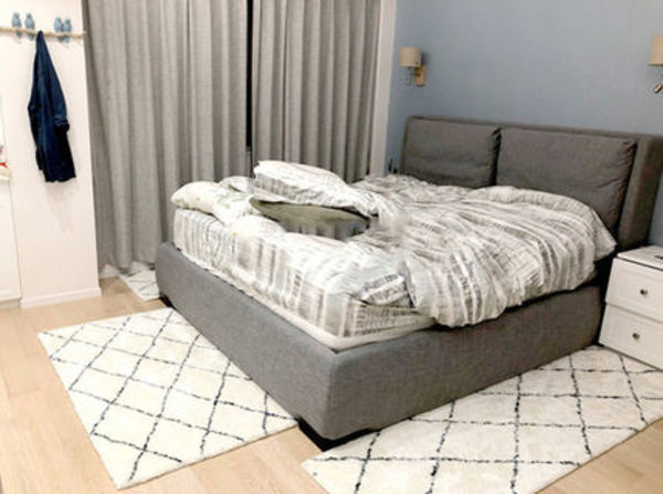 最近人気のグレー絞りの部屋に合わせると・・・