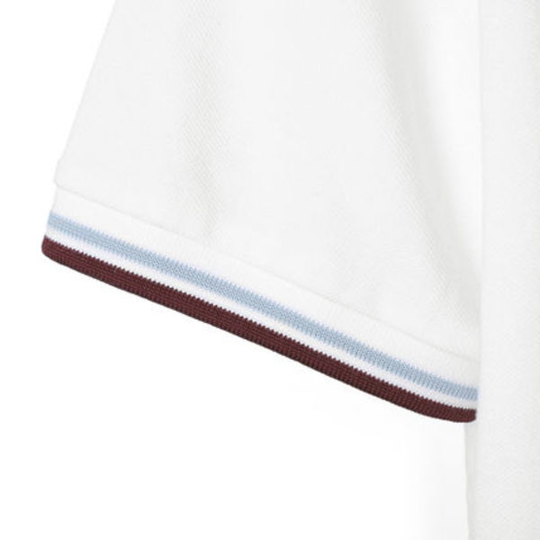 色が入った「ティップライン」を初めて持ち込んだのは・・・