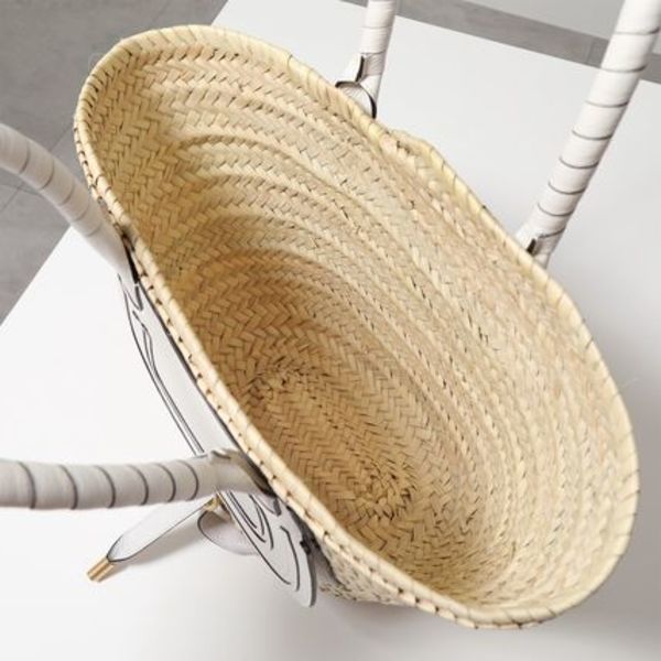 中に何が入っているかすぐ分かる!!