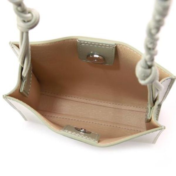 必要な物だけスマートに収納