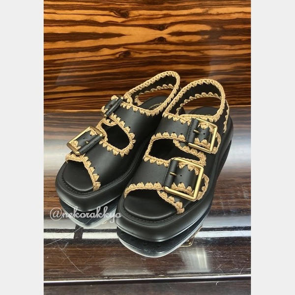 【TOD'S(トッズ)】ダブルストラップサンダル