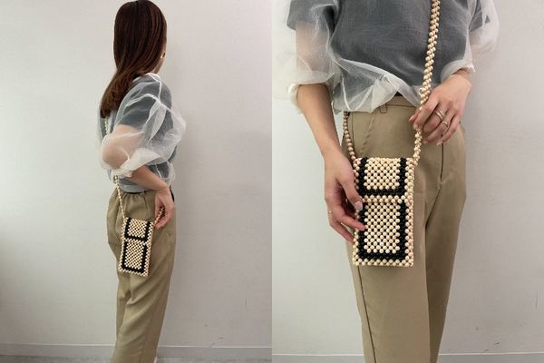 スマホショルダーの着用画像