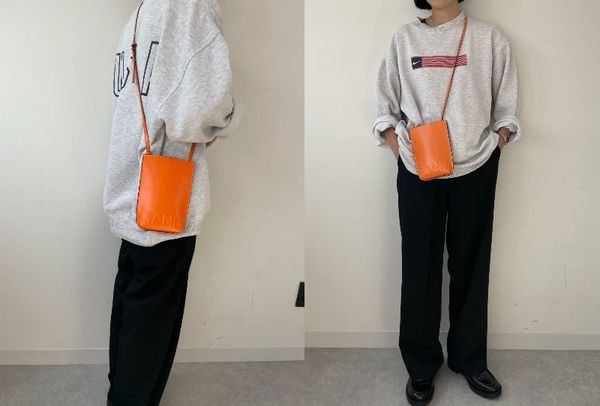 Ganniスマホショルダー着用画