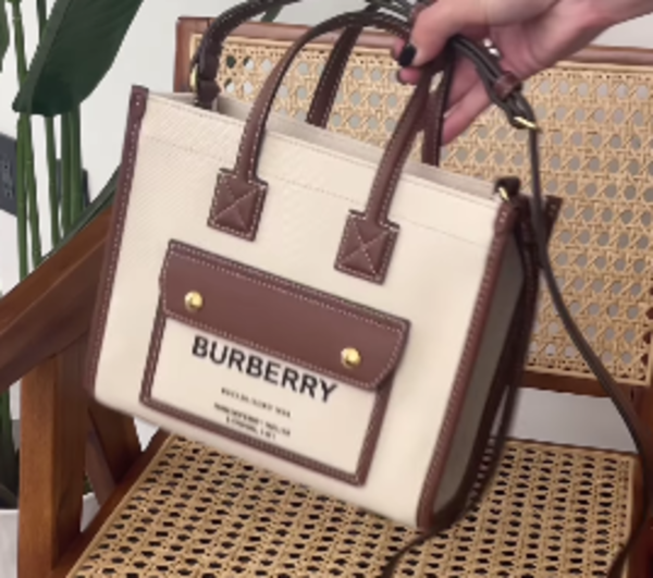 たて19cm × よこ23cm × マチ8cm