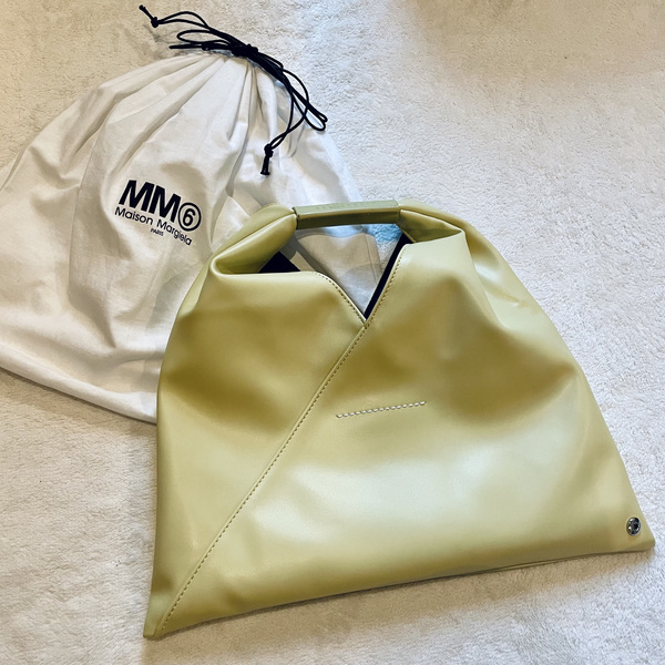 私物レビュー】本当に買ってよかったMM6の“ジャパニーズバッグ”の魅力 私物レビュー】本当に買ってよかったMM6の“ジャパニーズバッグ”の魅力