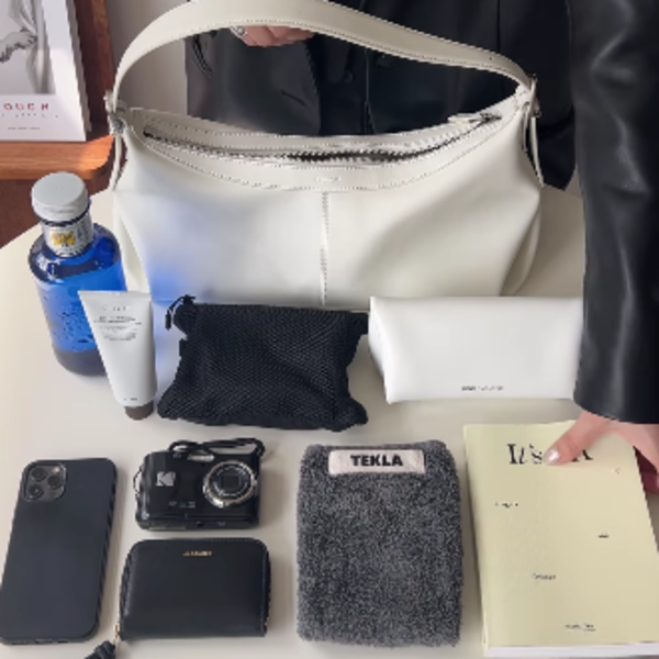 スタハ編集部員のバッグの中身はこちら!