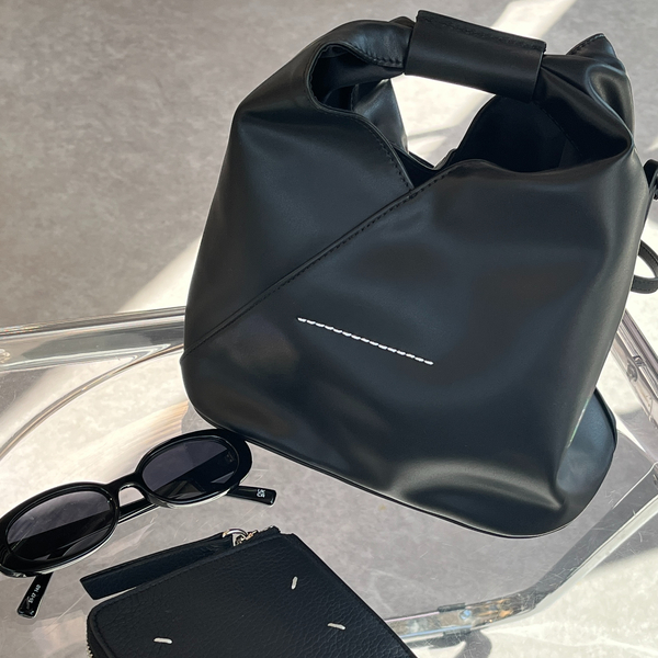 サイズ : W21 × H23 × D11cm