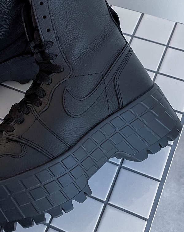 上質なグレインレザーを採用!