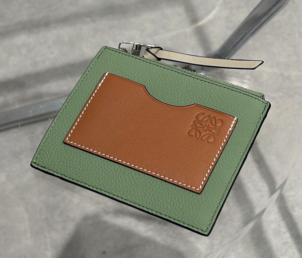 サイズ : たて10cm × よこ12cm × 厚み1.8cm