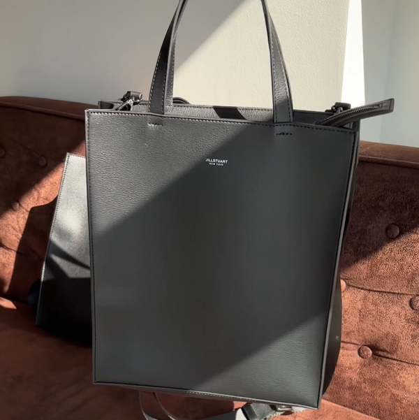 サイズ : たて31.5cm × よこ27cm × マチ8cm