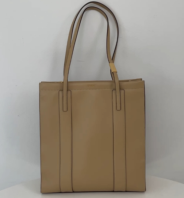 サイズ : たて33cm × よこ31cm × マチ10.5cm