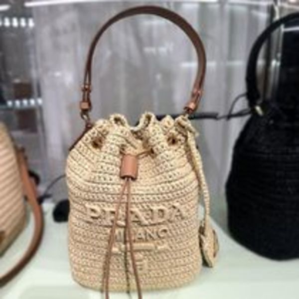 PRADA プラダ クロシェxレザー ミニバケットバッグ 1BE068_2M2T