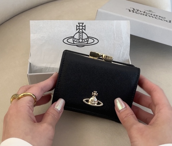 サイズ : H9cm × W11cm × D4cm