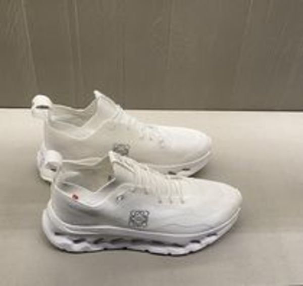 全4色【直営店買付】LOEWE × On クラウドティルト スニーカー