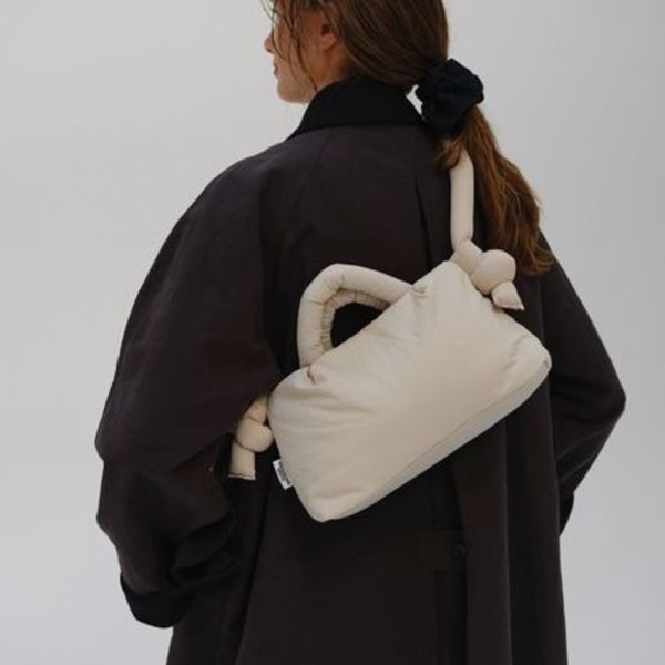 OLEND ハンドバッグ アイボリー SAND MINIONA SOFT BAG【RSL】