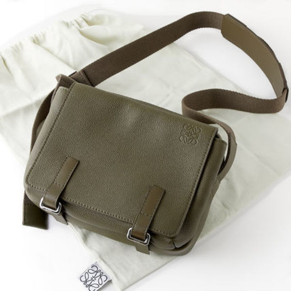 【関税込】国内即発 LOEWE ミリタリー メッセンジャーバッグ XS