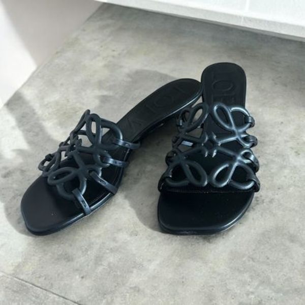 <LOEWE>ロエベ・ペタル アナグラム スライド