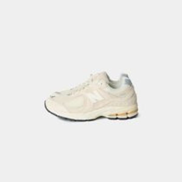 New Balance★M2002RCC★兼用★ベージュ系