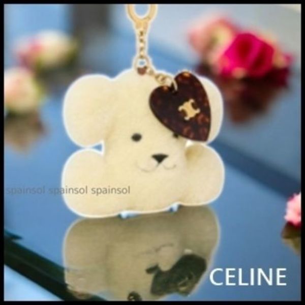 【CELINE】ハートつきポンポン キーリング☆トリオンフ
