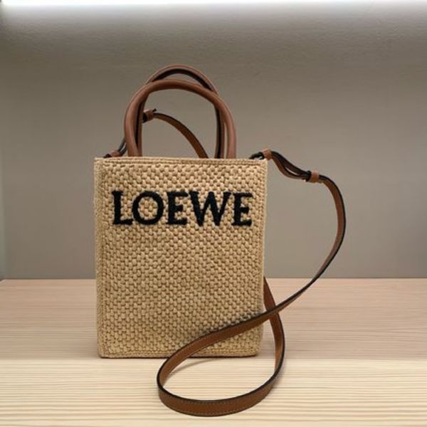 ★ LOEWE ★カラバリあり♪Standard A5 Tote bag ラフィアバッグ