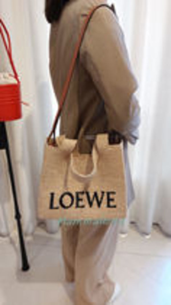 LOEWE  ロエベフォント トート ミディアム(ラフィア)