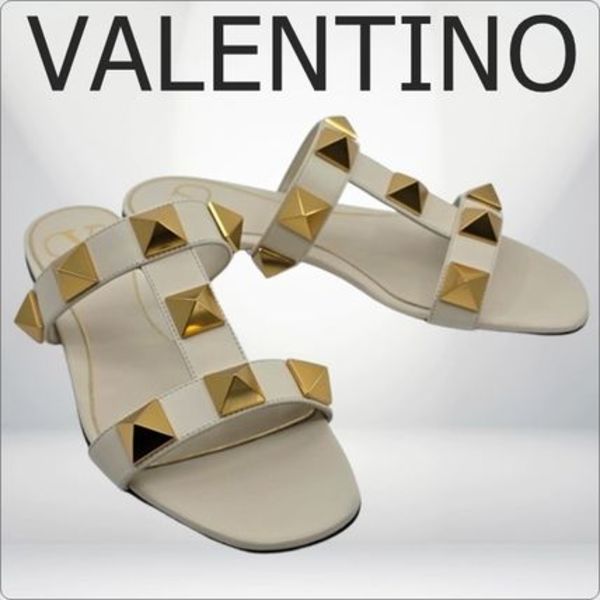 ♦VALENTINO♦ローマンスタッドフラットサンダル