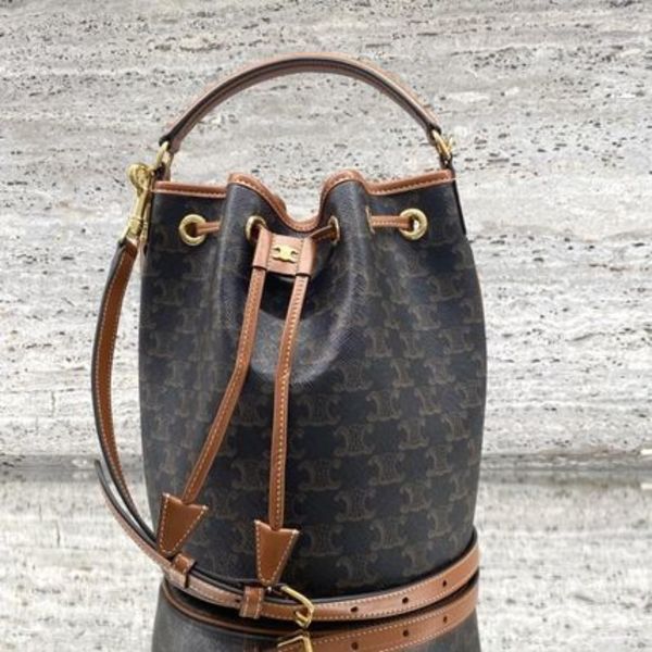 心ときめく◇CLARA バケット ショルダーバッグ◇CELINE