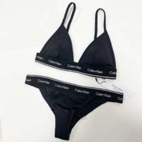 関税送料込【Calvin Klein】ビキニトップ&ショーツ セット
