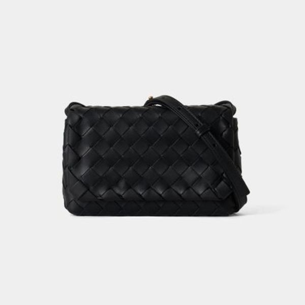 送料関税込★BOTTEGA VENETA★イントレチャート バッグ★BLACK
