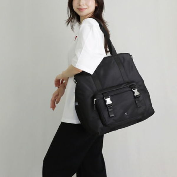AMI PARIS ショルダーバッグ ULL507 AW0021