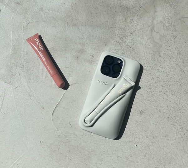 rhode  skin ヘイリー・ビーバー　iPhone スマホケース 日本未入荷 正規品 保証付き 2025 ロード スキン RHODE SKIN