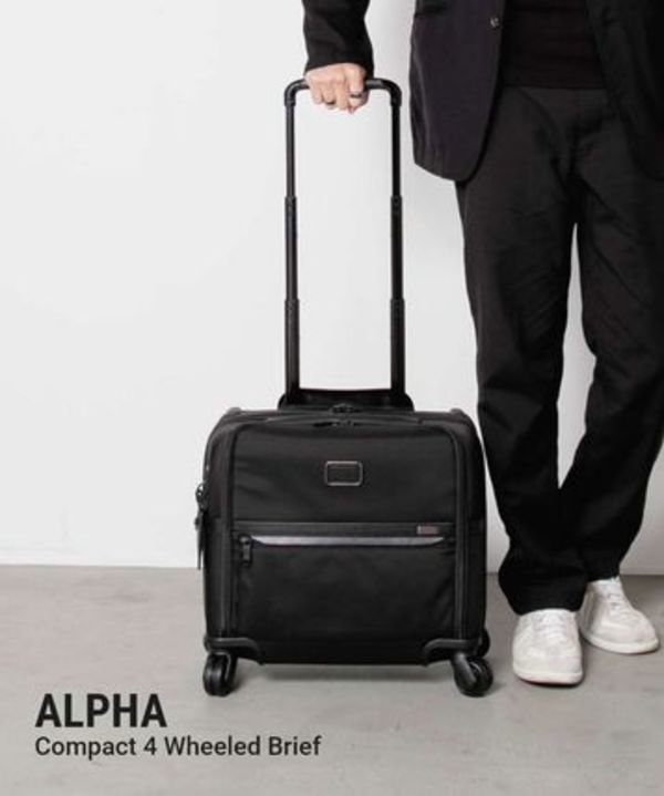 トゥミ TUMI ALPHA Compact 4 Wheeled Brief スーツケース