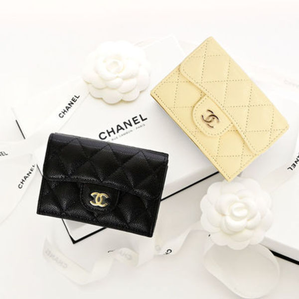 CHANEL マトラッセ 三つ折り 折りたたみ財布 AP0230
