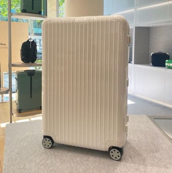 直営店☆RIMOWA★Essential チェックイン L 日本未入荷カラー
