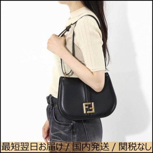 FENDI ショルダーバッグ カモン ブラック レザー ミディアム