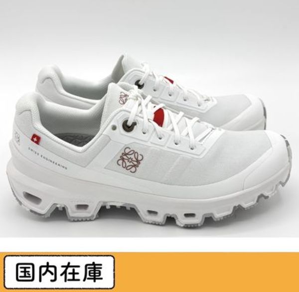 LOEWE × On コラボ スニーカー