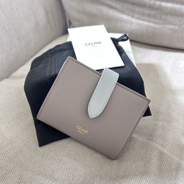 【VIPセール!】CELINE(セリーヌ)ストラップウォレット
