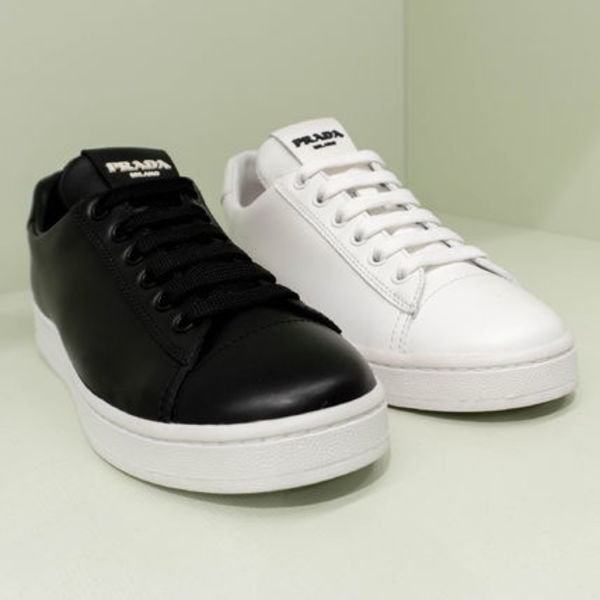 ★PRADA★ プラダ 2EG400 スニーカー