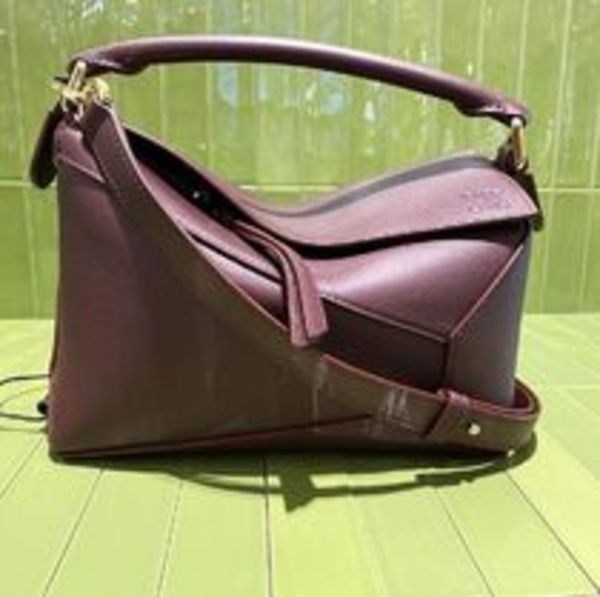 新作 LOEWE パズルバッグ スモール (クラシックカーフ)