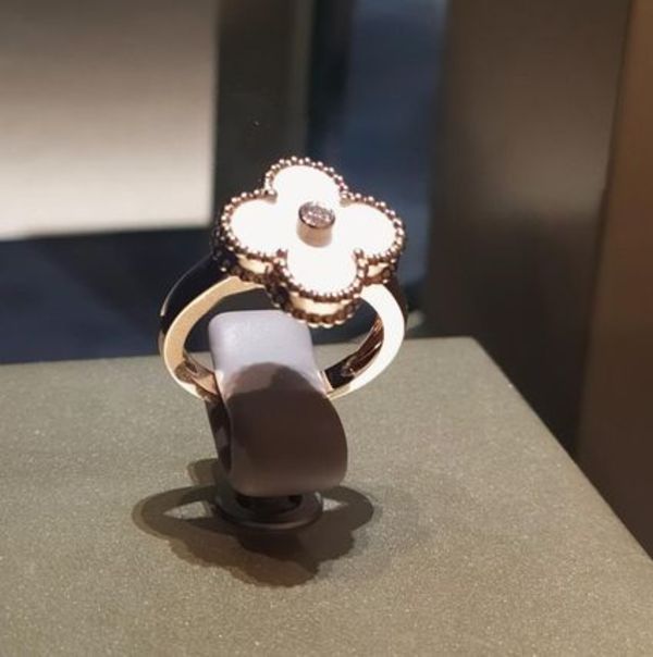 Van Cleef & Arpels レディース 指輪・リング