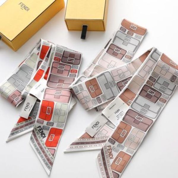 FENDI スカーフ WRAPPY BAGUETTE ラッピー バンドゥ