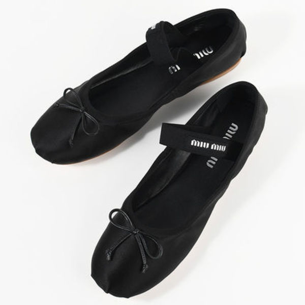 【国内即発】MIU MIU サテンバレリーナ