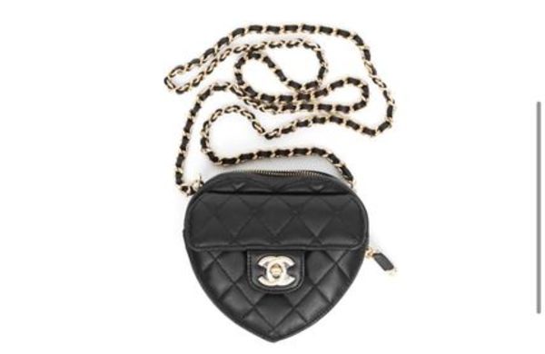 【CHANEL】スモールハートバッグ