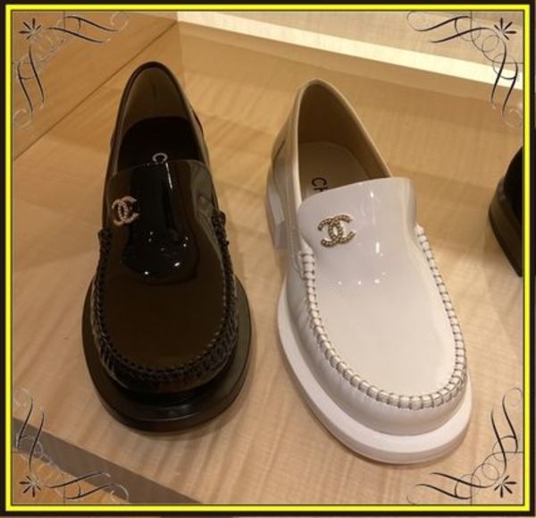 【CHANEL】シャネル パテントレザーにCCロゴ ローファー