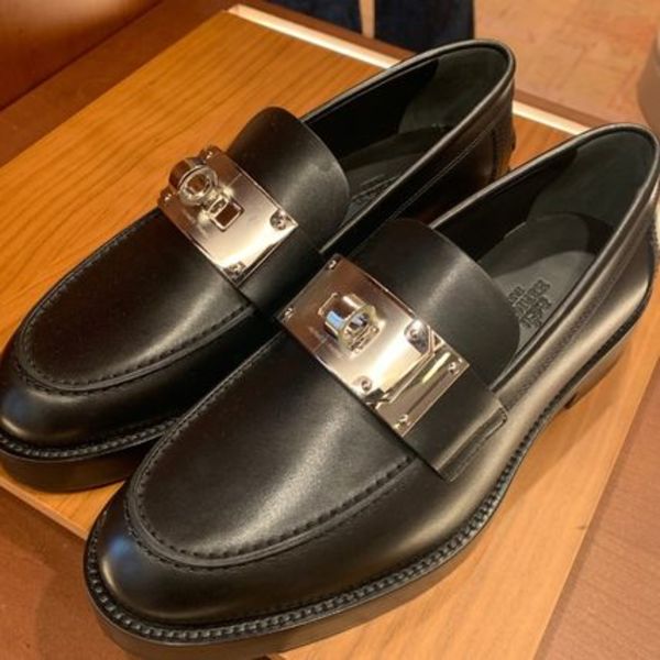 ★ケリーバックルが素敵★【HERMES】モカシン ≪HOT≫