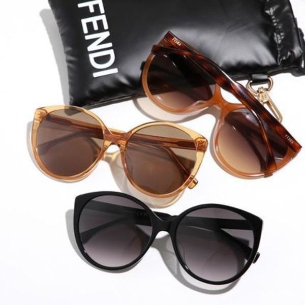 FENDI サングラス FE40029U ラウンド型 ロゴ