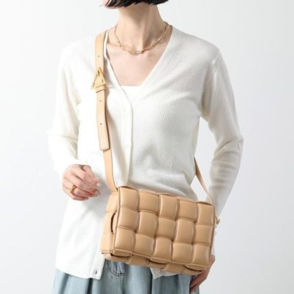 BOTTEGA VENETA ショルダーバッグ CASSETTE 591970 VCQR1
