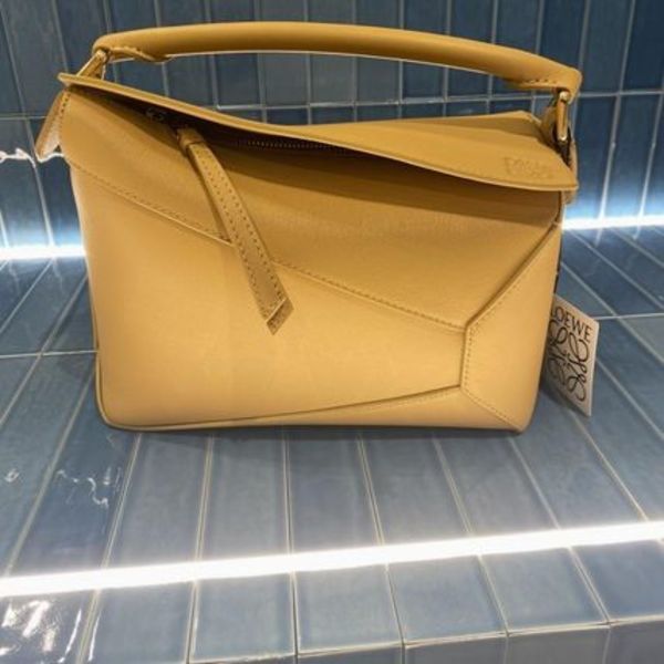 NEW LOEWE パズルバッグ スモール サハラ▲A510P60X41